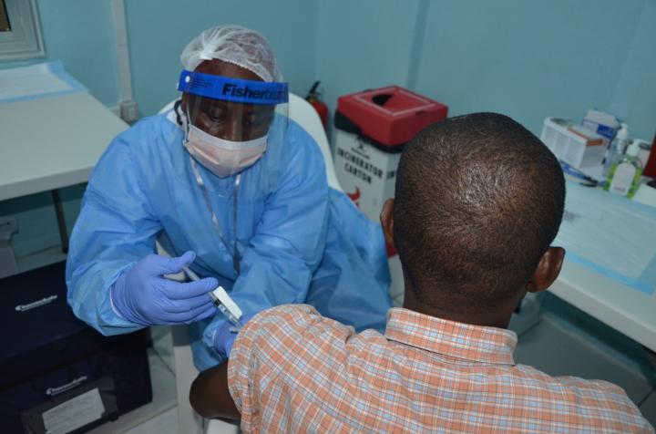 Volunteer Receives an Iinjection in the PREVAIL Ebola Vaccine Clinical Trial