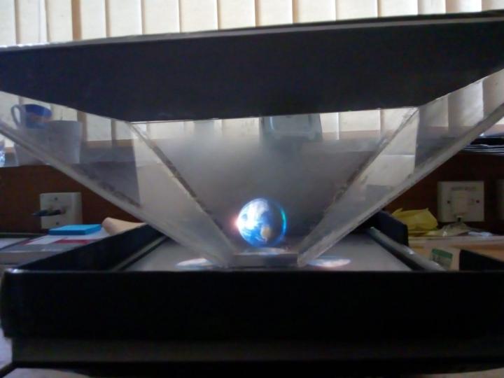 Example of 3D Hologram Inspired by 19th Century Magic, Now Being Used for Astronomy Outreach