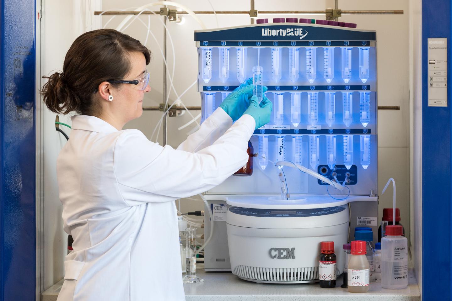 Peptide Snythesizer at the Boekhoven Lab