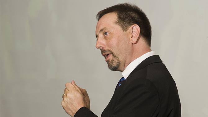 UD's David Martin Leads Research