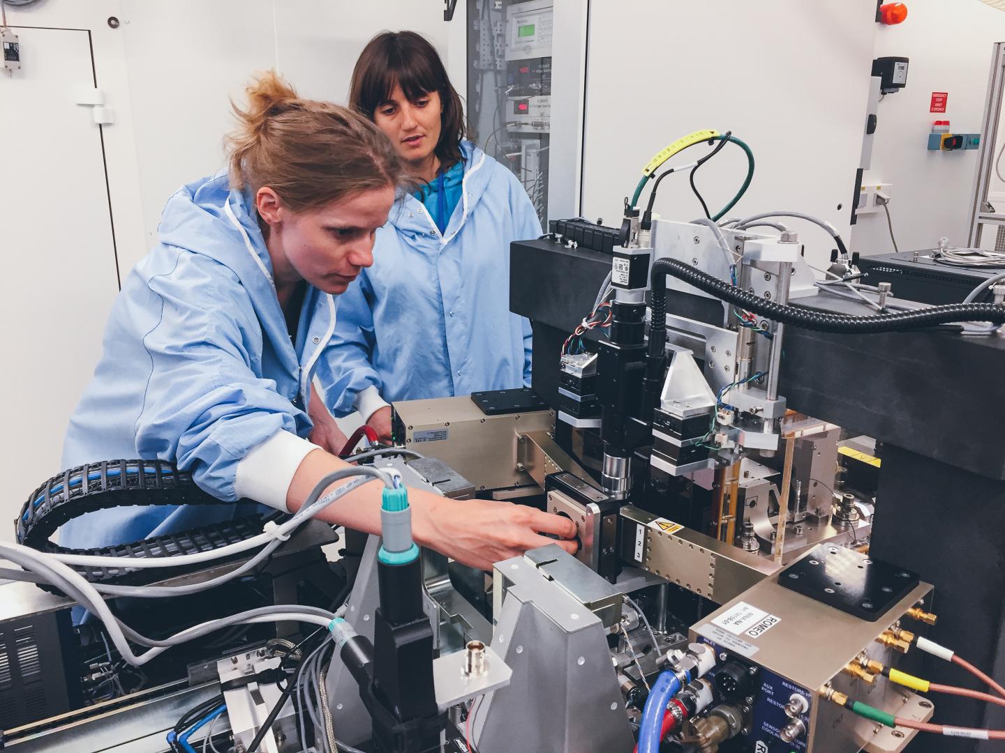 Ines Schreiver, with Julie Villanova, on the ESRF ID16B Beamline