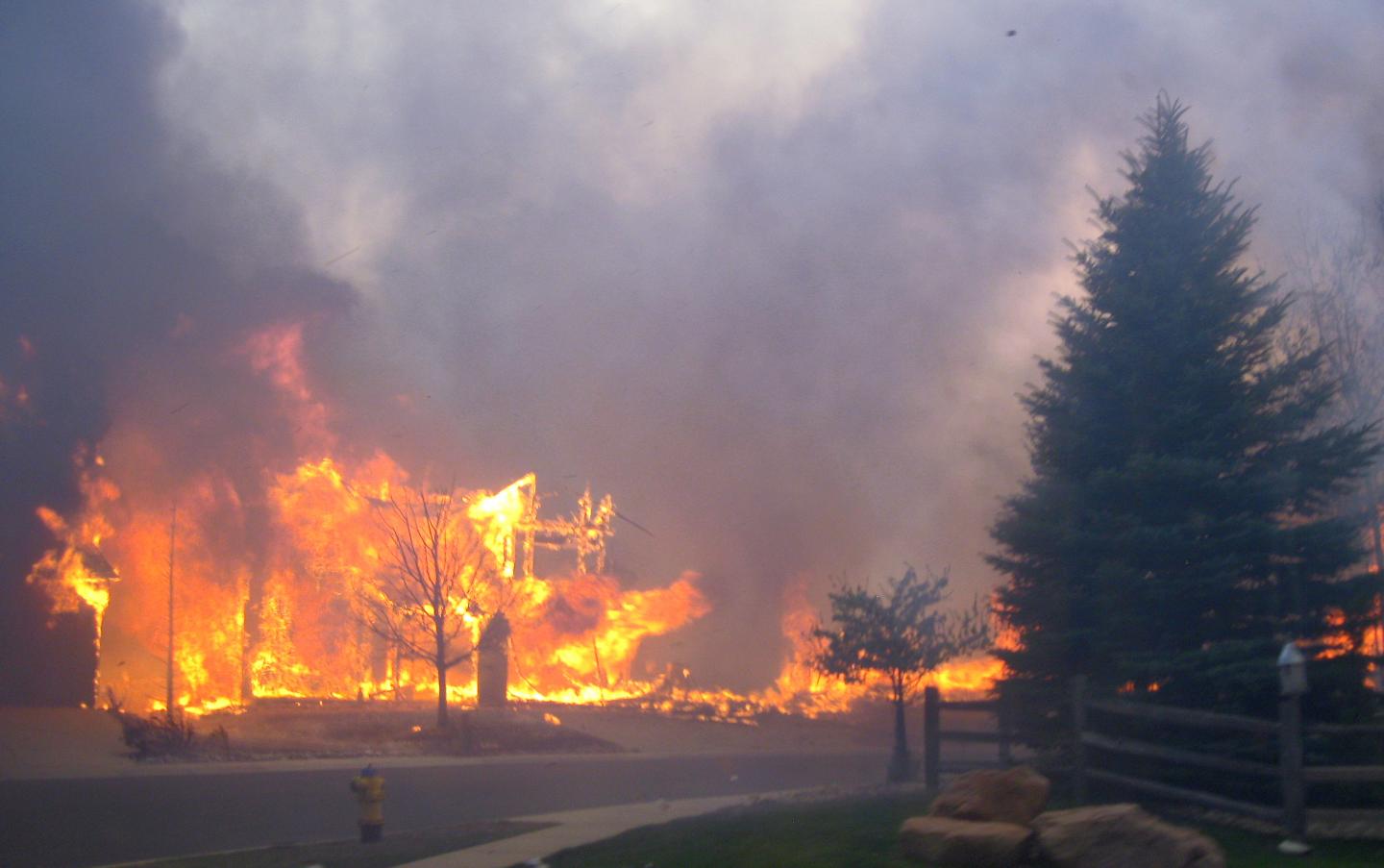 Structure-to-Structure Ignition During 2012 Colorado Wildfire
