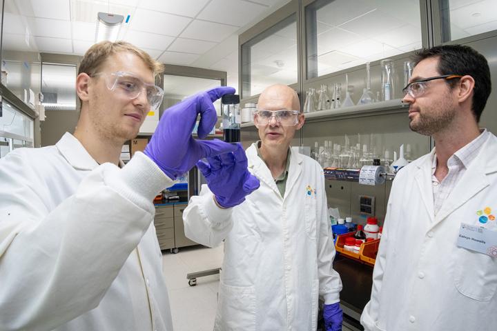 A shift in shape boosts energy storageA Shift in Shape Boosts Energy Storage