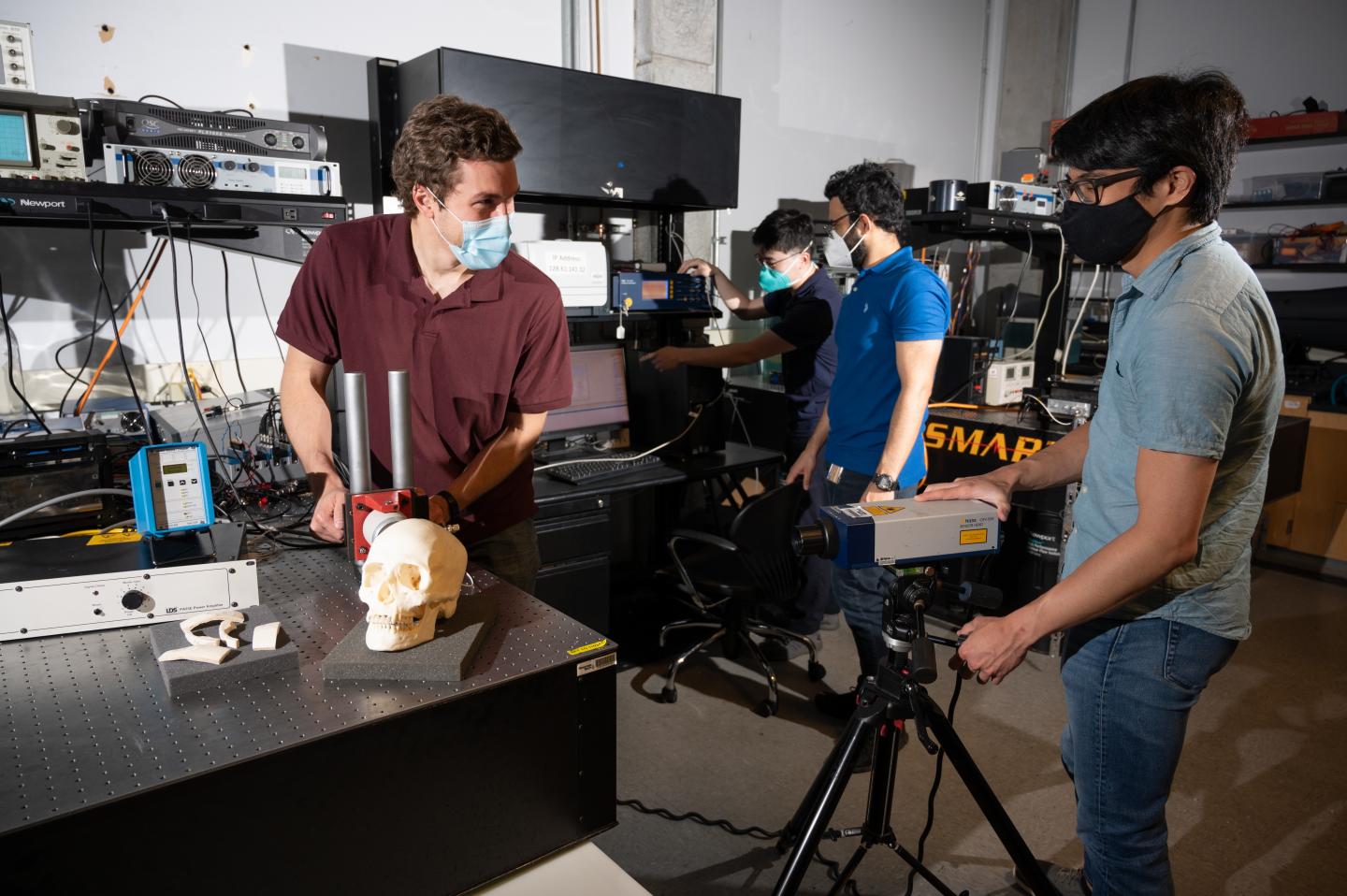Graduate researchers test skull