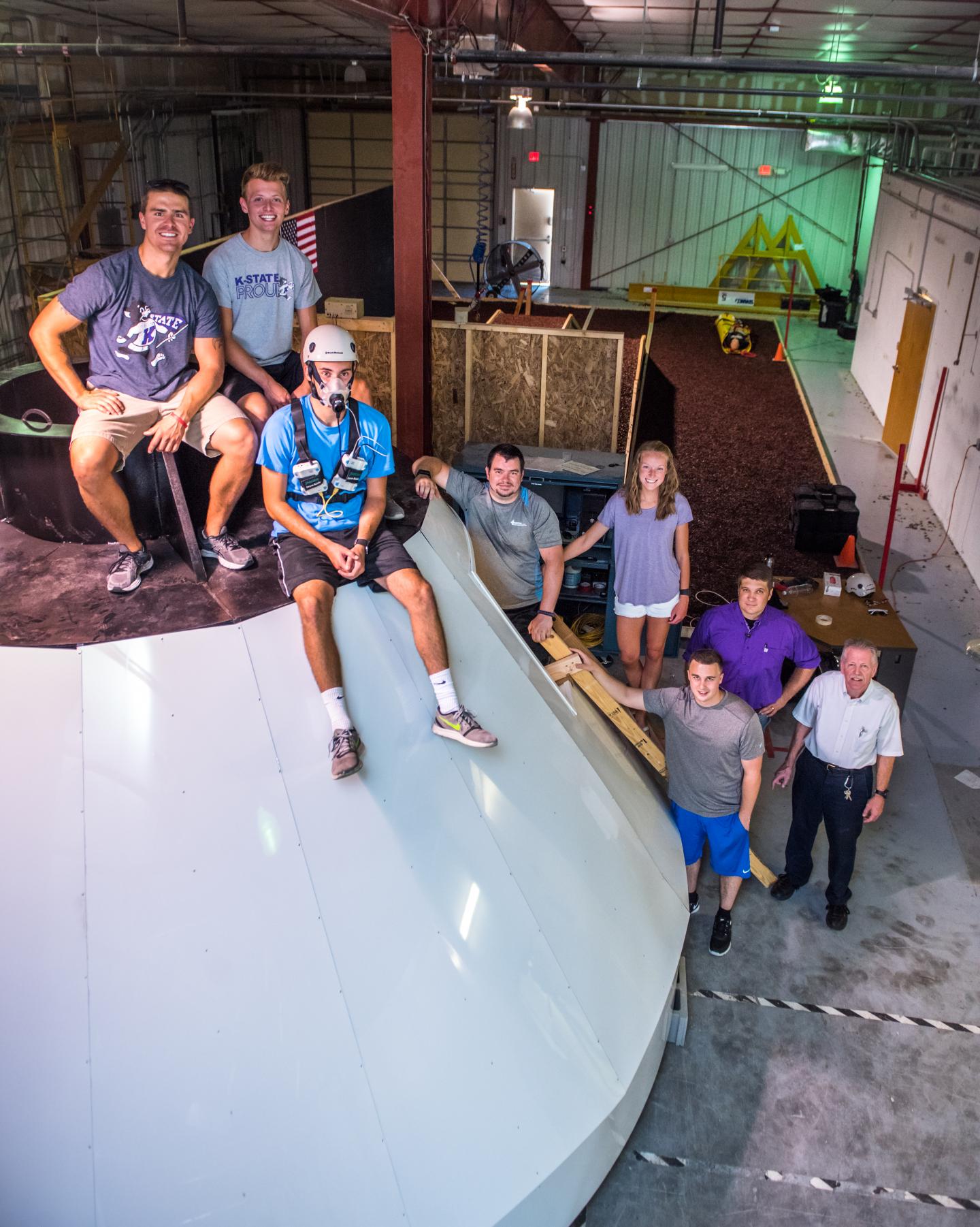 With Mock Space Capsule, Researchers Partner with NASA to Study Astronaut Fitness -- Photo 1