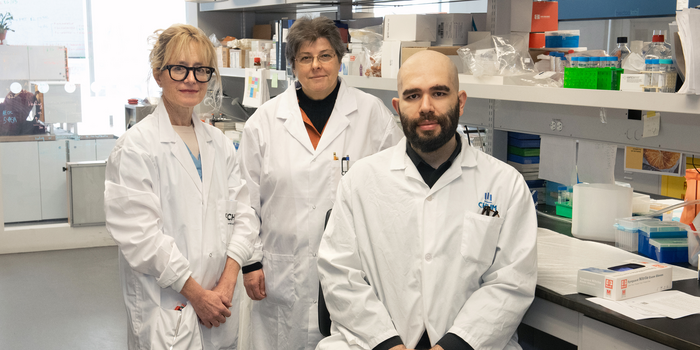 From left to right: Dr. Carole Richard and Manuela Santos, both CRCHUM researchers and professors at Université de Montréal, and Dr. Roy Hajjar, a resident physician and the study’s first author