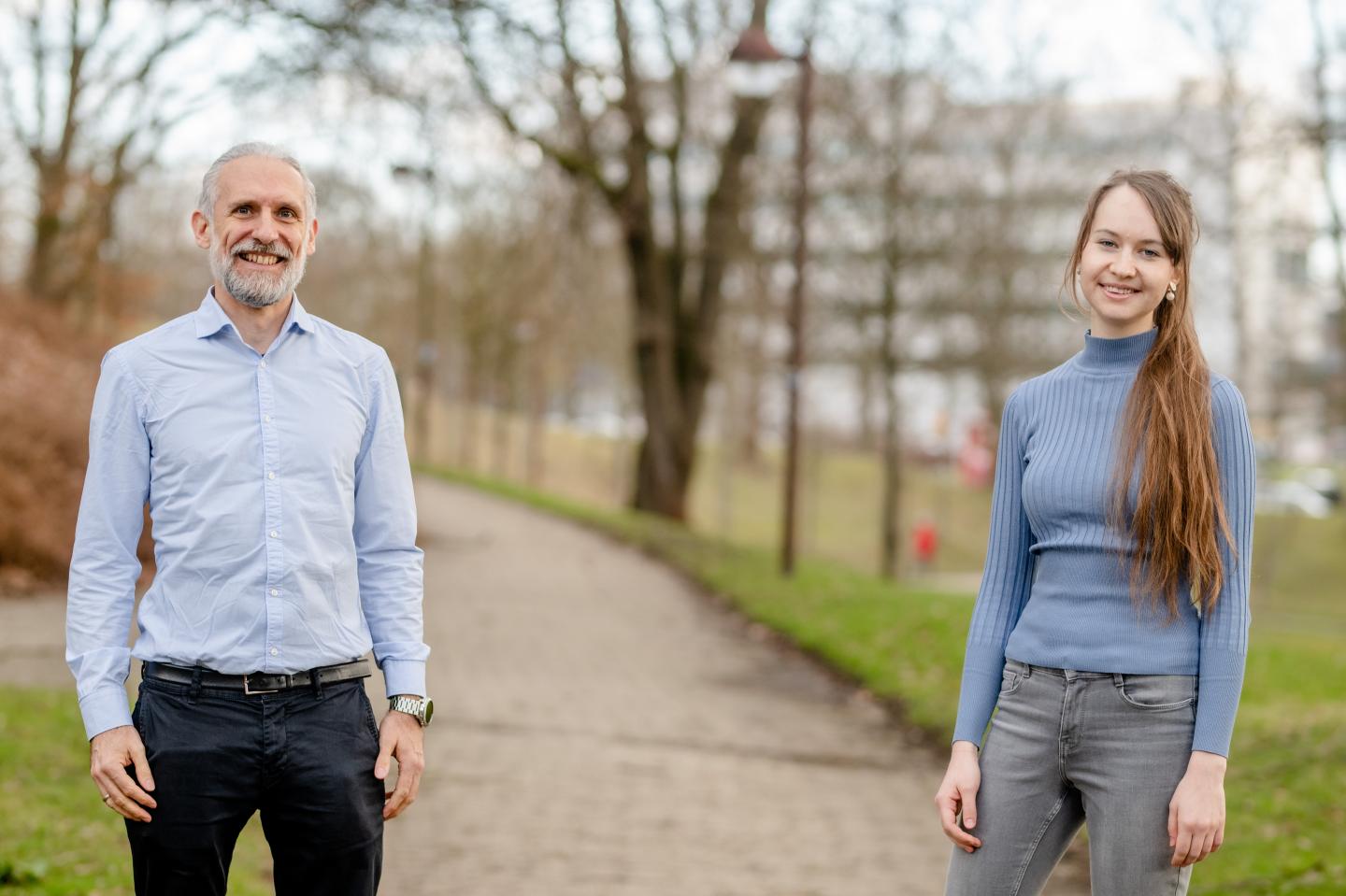 Marc Nowaczyk and Anna Frank (right) explore photosynthesis.