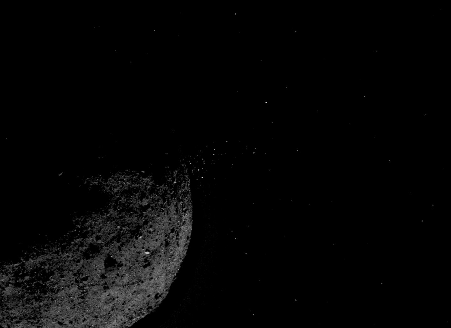 Bennu Image Reveals Particle Plume