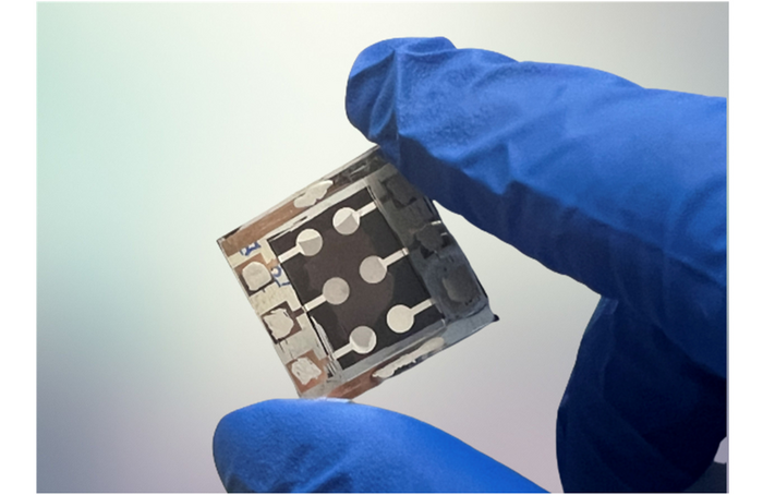 Perovskite solar cells