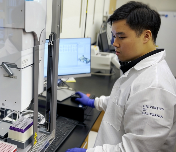 Victor Tse in laboratory