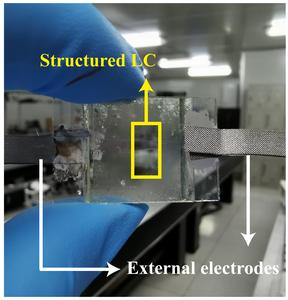 Structured liquid crystal