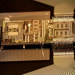 Teaching photonic chips to learn