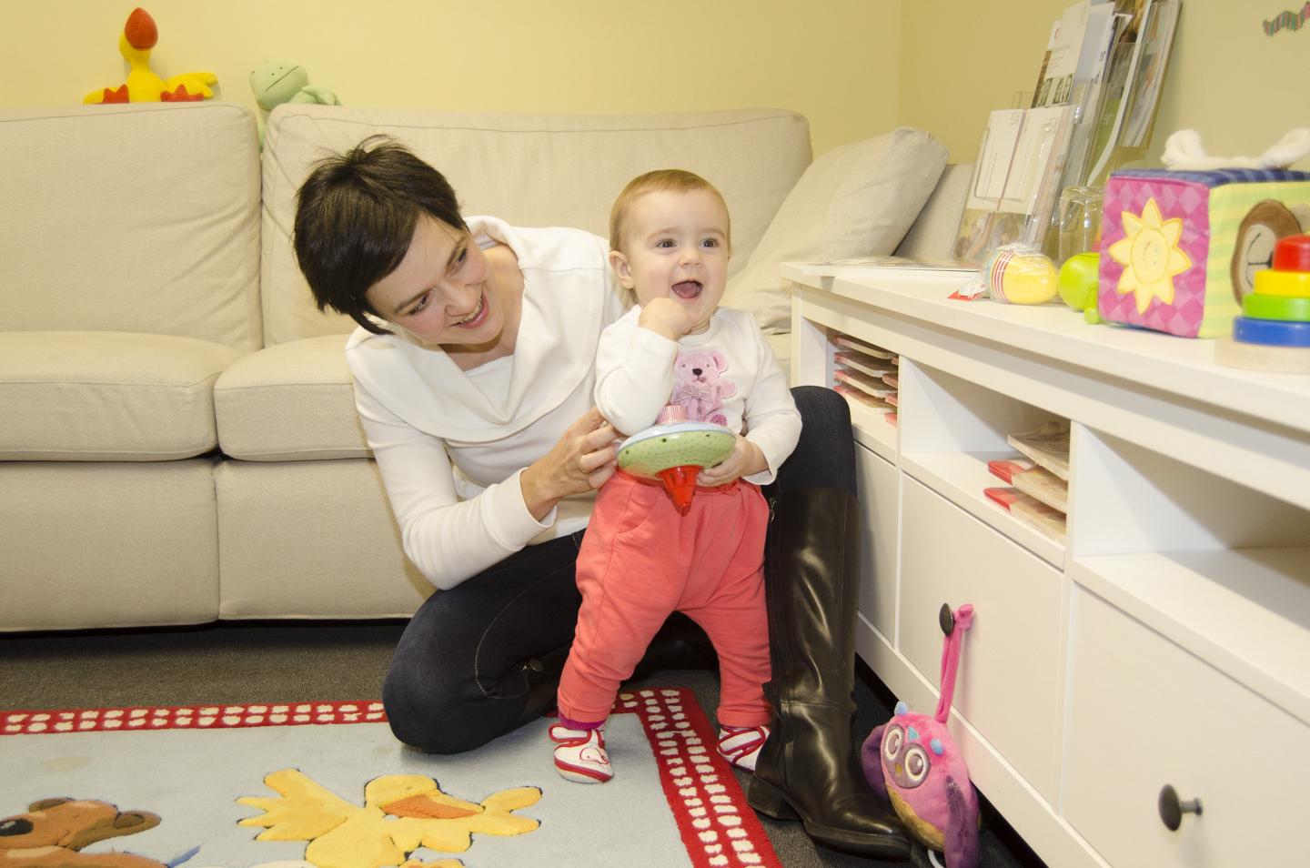 Parents' Attention Influences Bonding Hormone in Babies