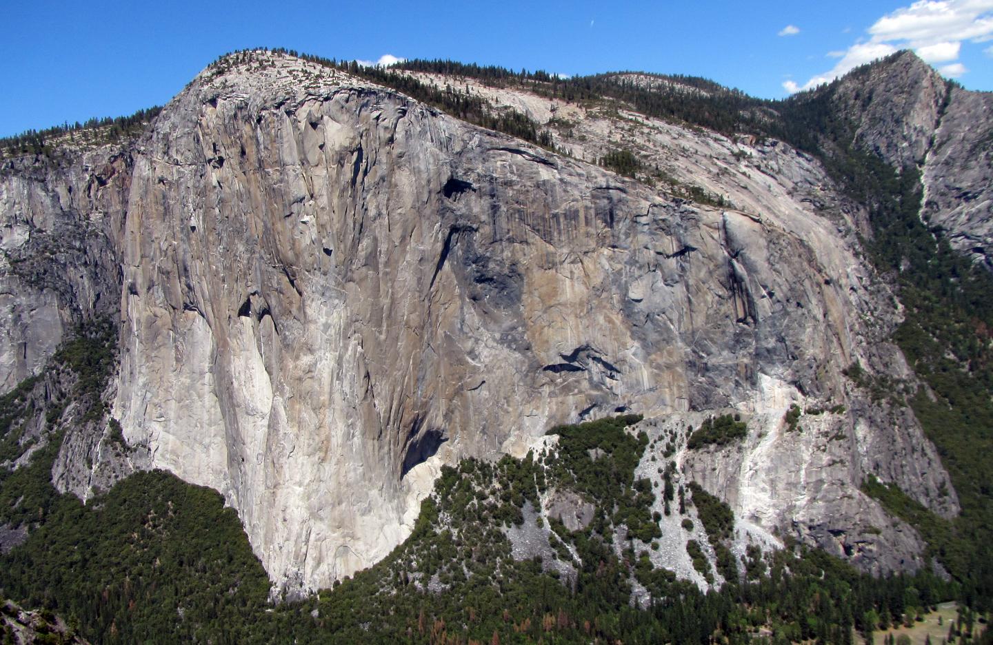 El Capitan Holds a Record of Magma Intrusions