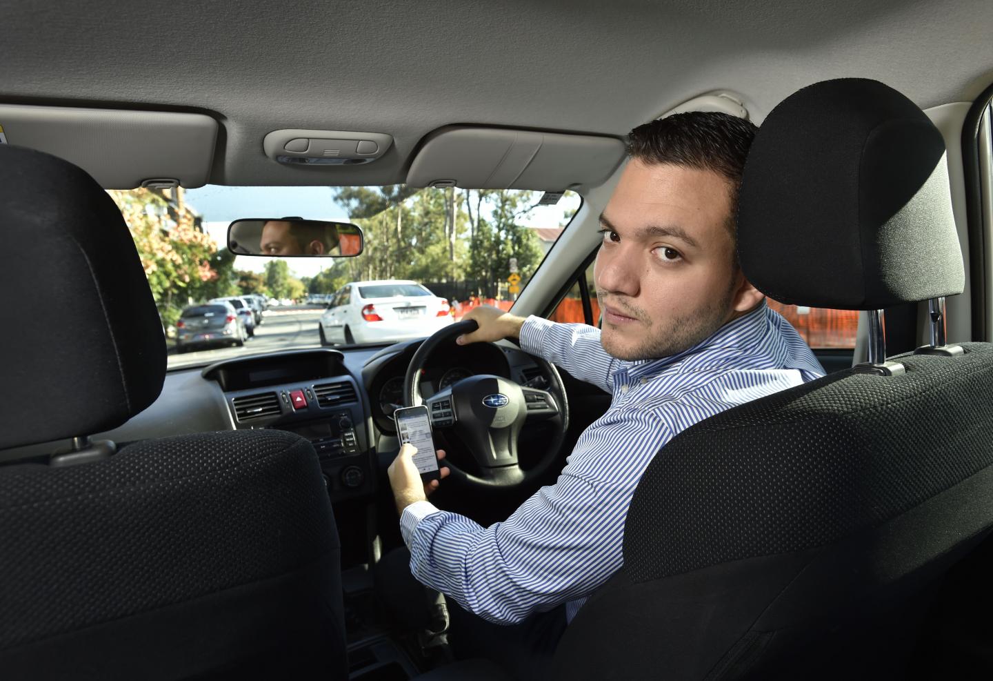 Australian Study into Deadly Phone Habits while Driving Finds Good and Bad News