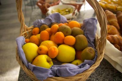 Scientists Demystify an Enzyme Responsible for Drug and Food Metabolism (1 of 3)