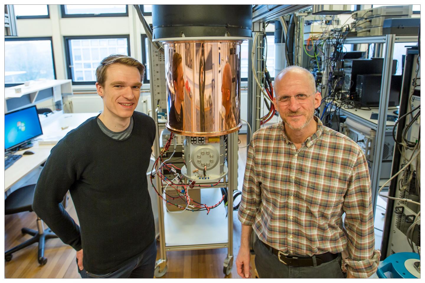 Sven Albrecht and Charles Marcus, Niels Bohr Institute