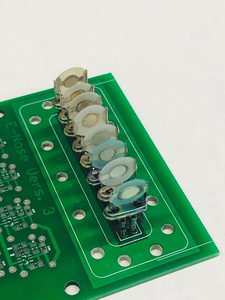 ‘E-nose’ sniffs out mixtures of volatile organic compounds (VOCs)