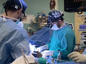 Dr. Gonzalo Sapisochin in the OR