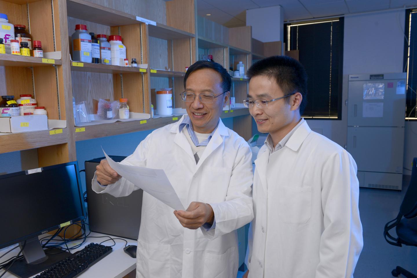 Drs. Fu and Tang, UT Southwestern Medical Center