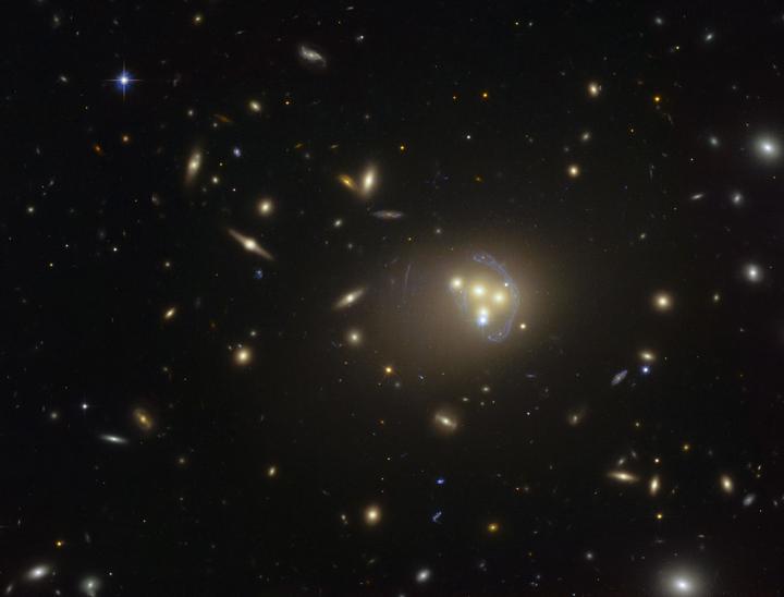 Hubble Image of the Galaxy Cluster Abell 3827