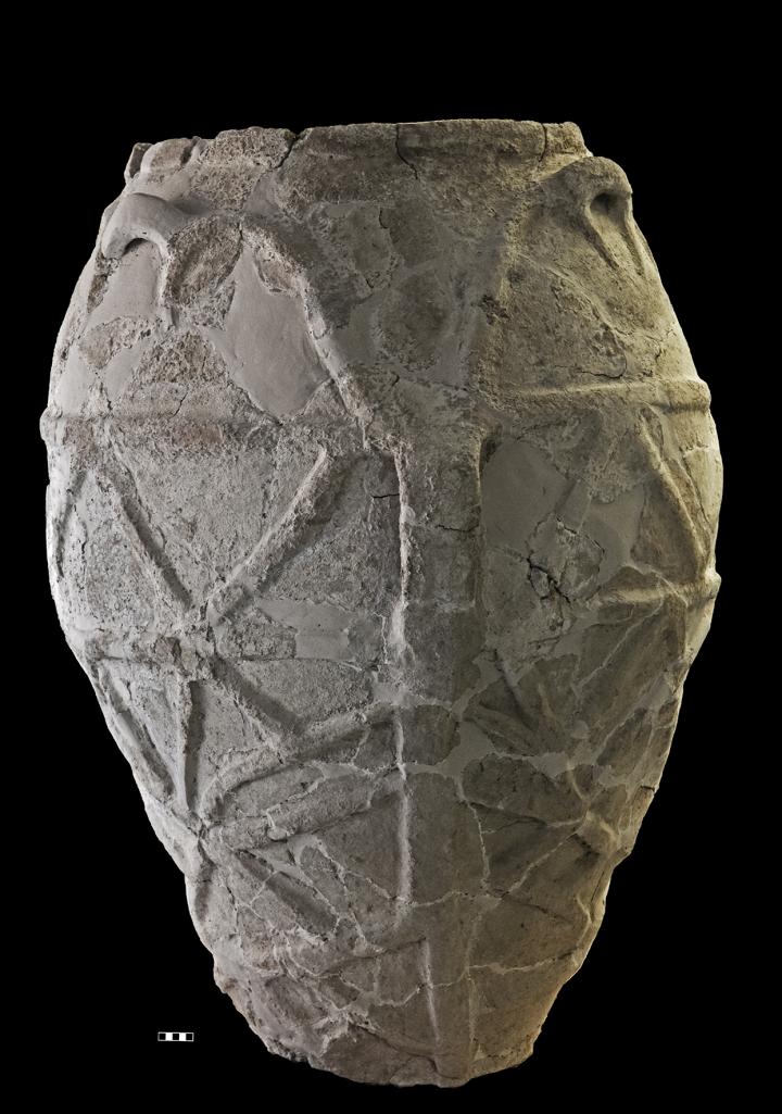 Storage Jar Discovered in Castelluccio, Italy, from the Early Bronze Age