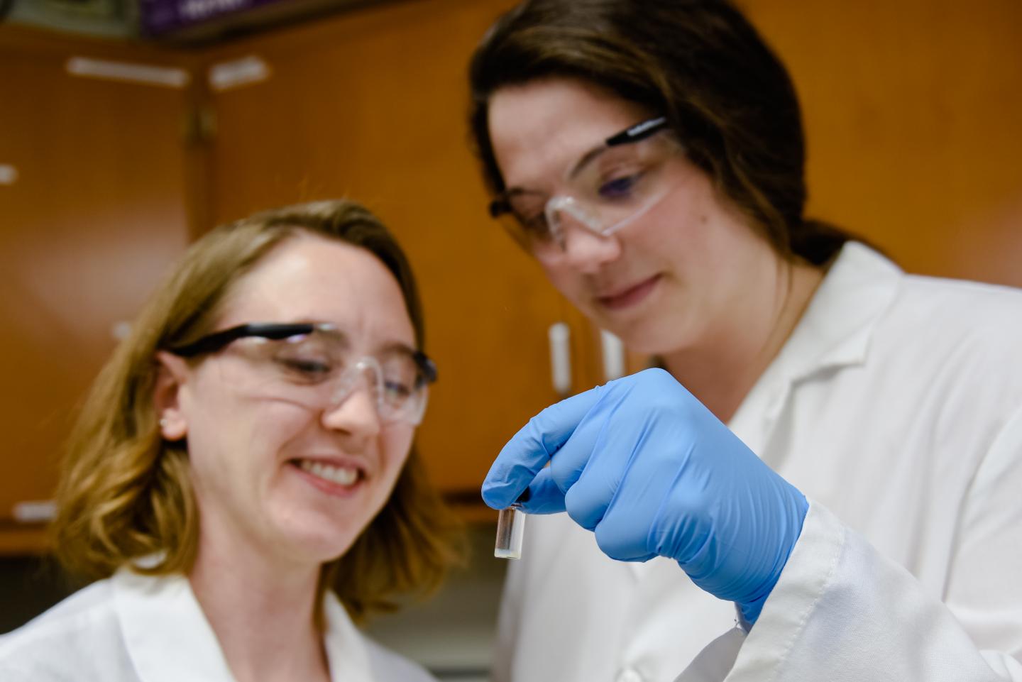 Virus Hydrophobicity