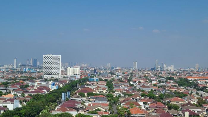 Due to a high concentration of people and activities in cities, they are at the forefront of battle against climate change