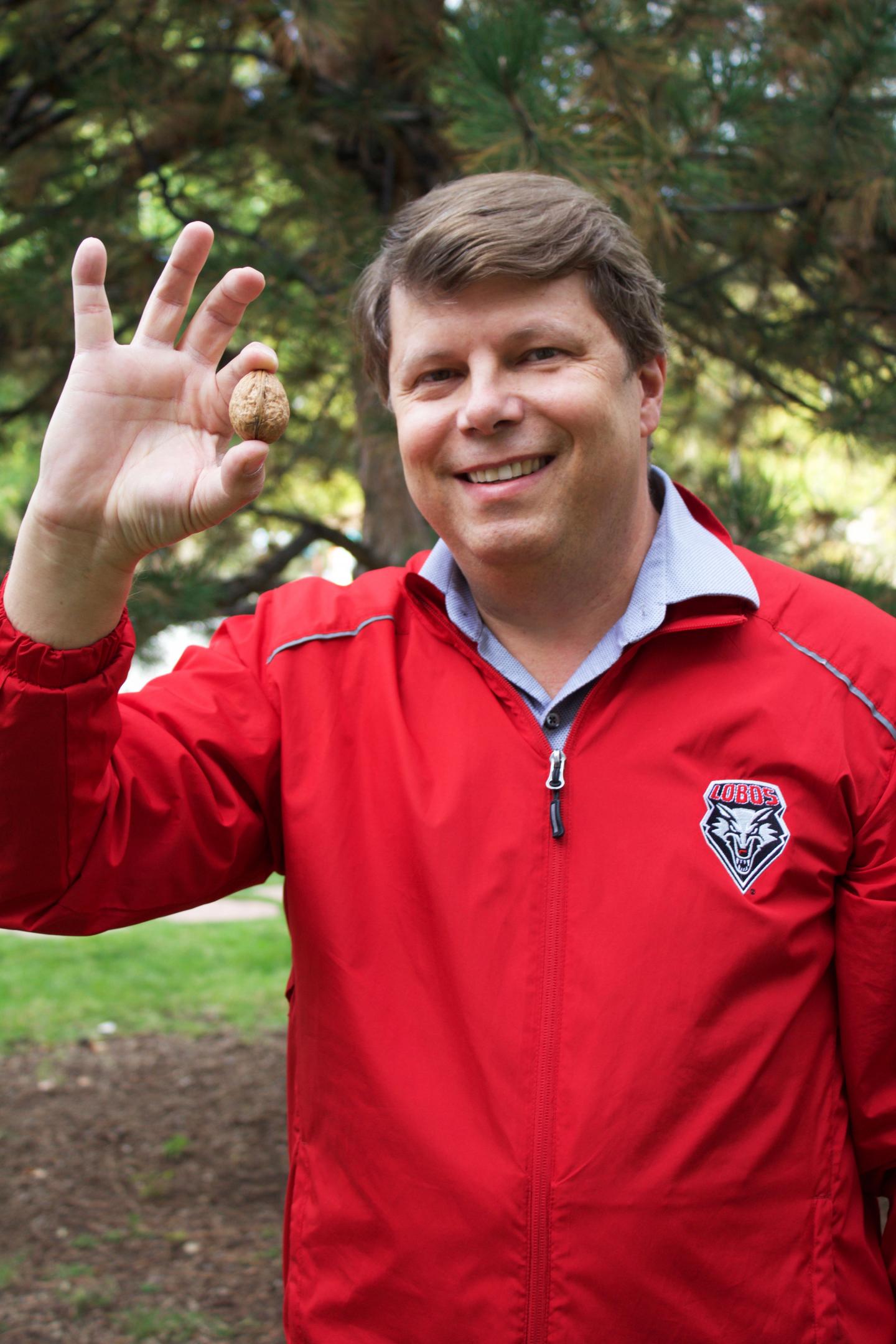 Peter Pribis, 	University of New Mexico