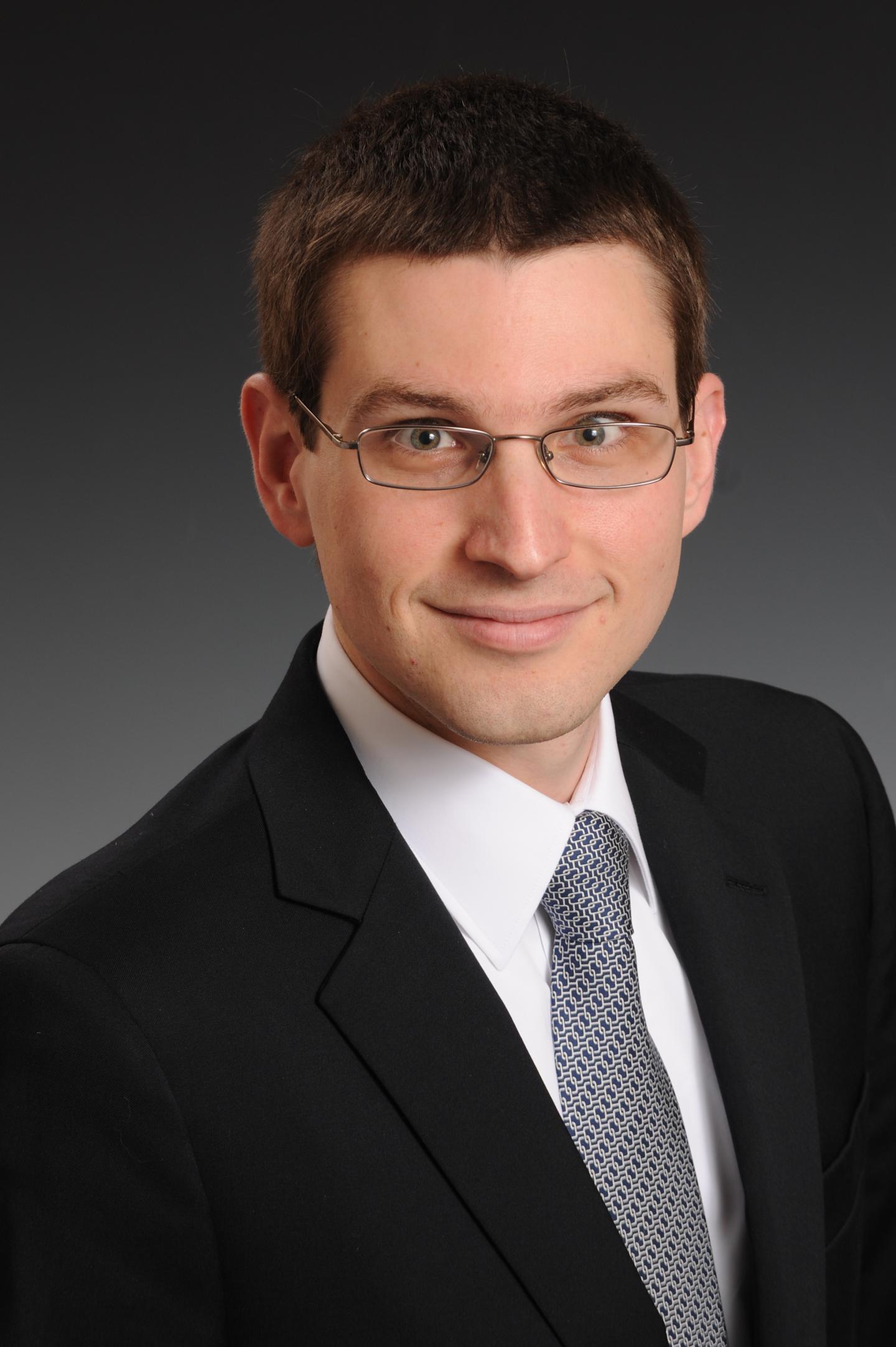 Kimon Bekelis, M.D., Dartmouth Institute