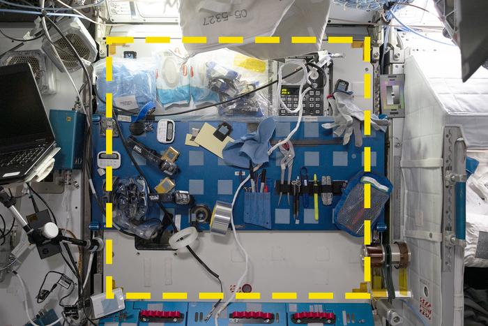 Archaeology in space: The Sampling Quadrangle Assemblages Research Experiment (SQuARE) on the International Space Station. Report 1: Squares 03 and 05