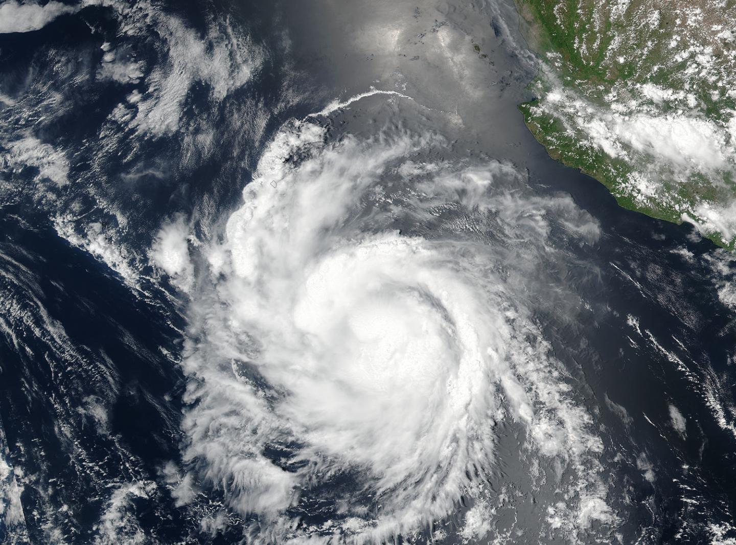 Suomi NPP Image of Hilary