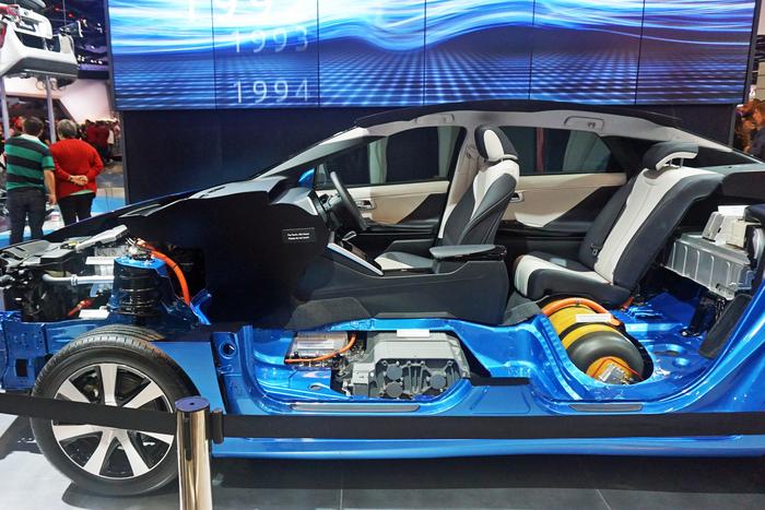 Toyota Mirai Fuel Cell cutaway exhibited at the Salão Internacional do Automóvel 2016 São Paulo, Brazi