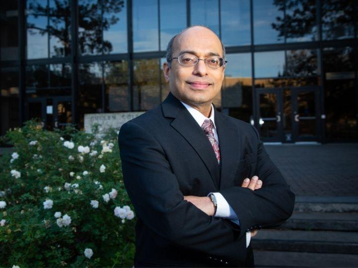 Badri Roysam, University of Houston Professor and Chair of Electrical and Computer Engineering