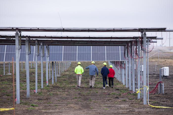 Improving the grid for solar and wind power