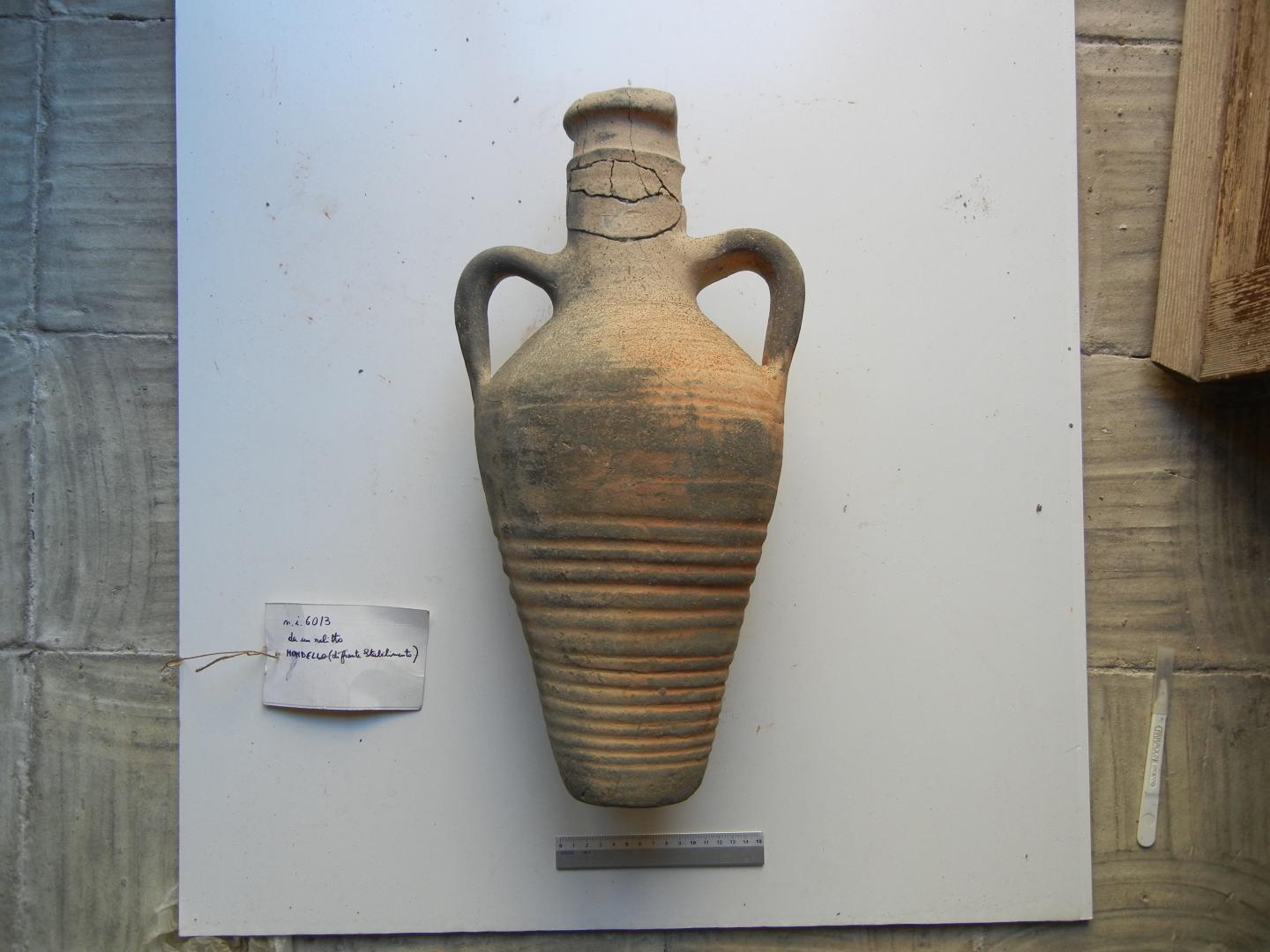 amphorae