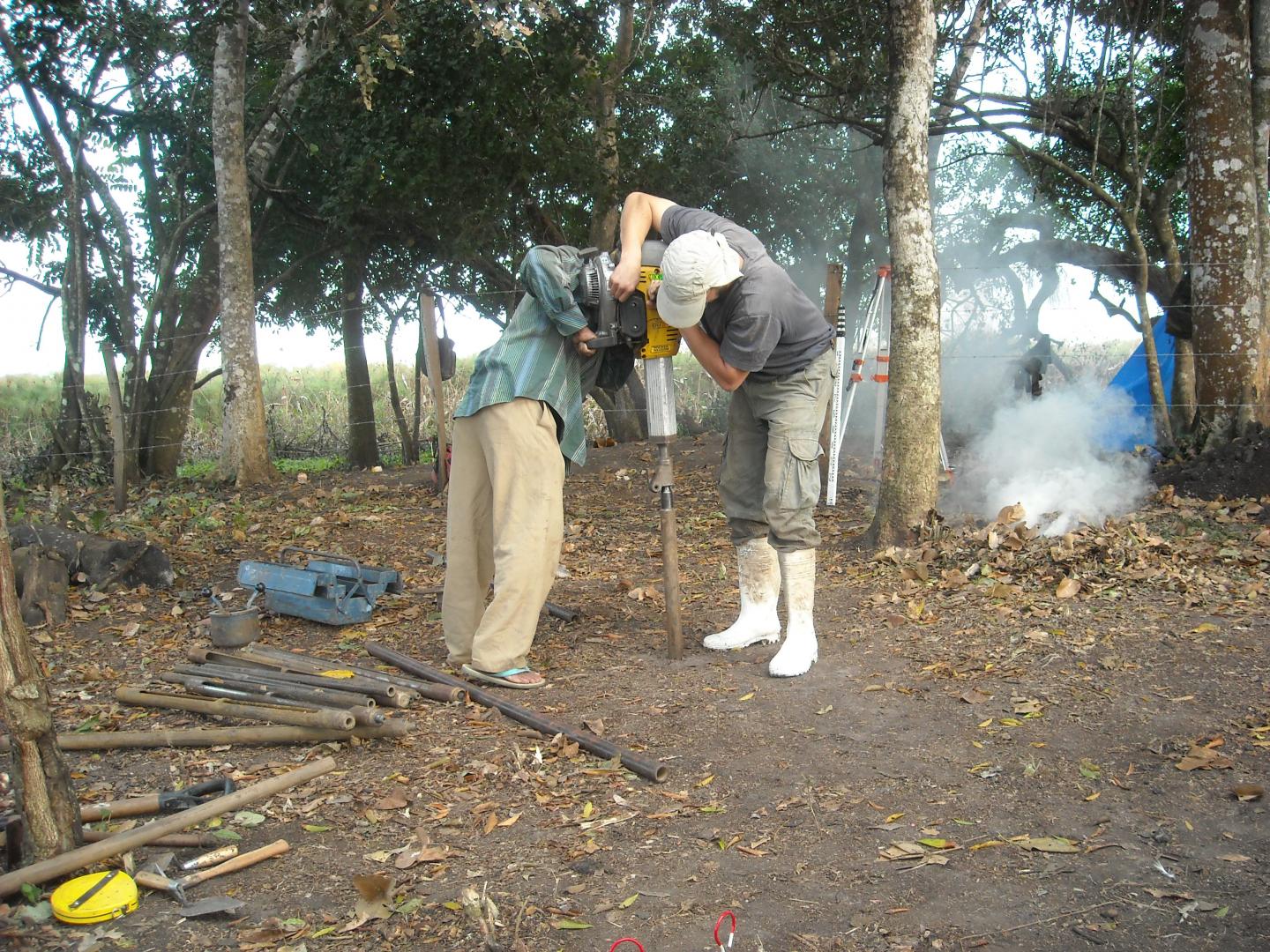 Excavations Uncover Persistent Communities in Early Holocene Amazonia (2 of 9)