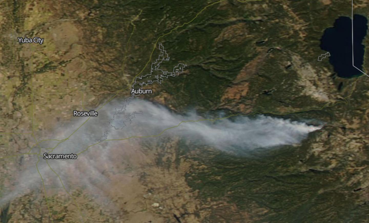 Large Smoke Plume From California's Eldorado National Forest Fire