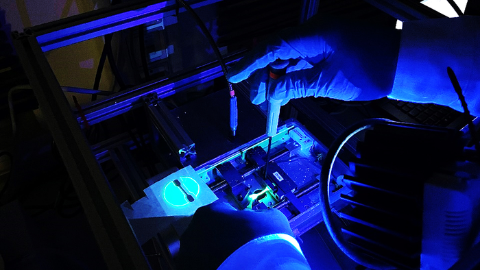 Visualizing Stress in Plastics