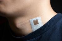 Wearable blood flow monitor on neck