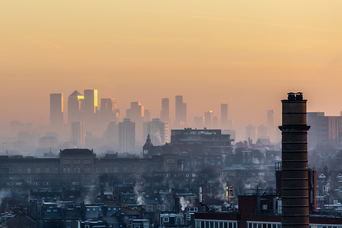 Associations between air pollutants and blood pressure in an ethnically diverse cohort of adolescents in London, England
