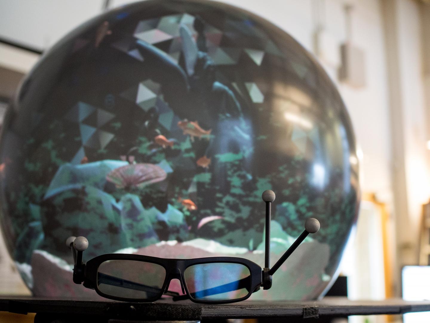 Virtual Reality Spherical Display