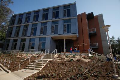 UCR School of Medicine Research Building