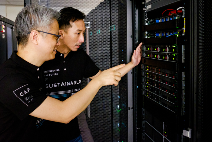 NTU Prof Wen Yonggang (left) and Mr Calvin Sun, Head of Business Development at RDA