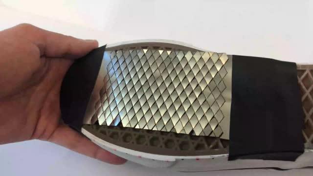 Video of Pop-Up Kirigami Shoe Grip