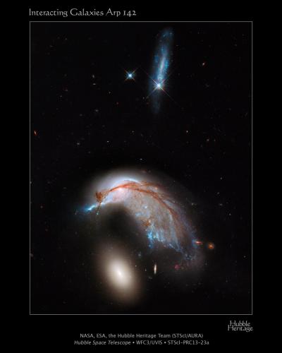 Colliding Galaxy Pair Takes Flight