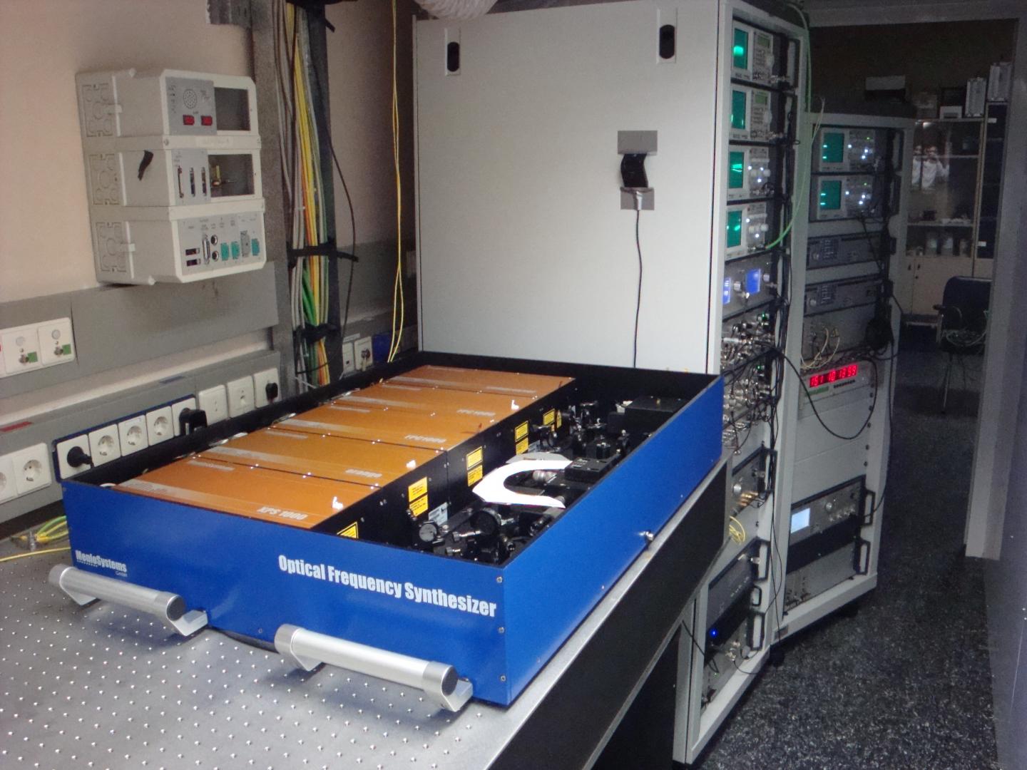 Laser Frequency Comb