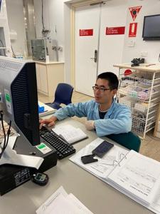 Fan Lu Zhang in ANU lab