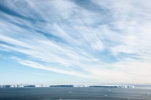 6. Vanderford Glacier ice shelf and sky (R. Jones).jpg