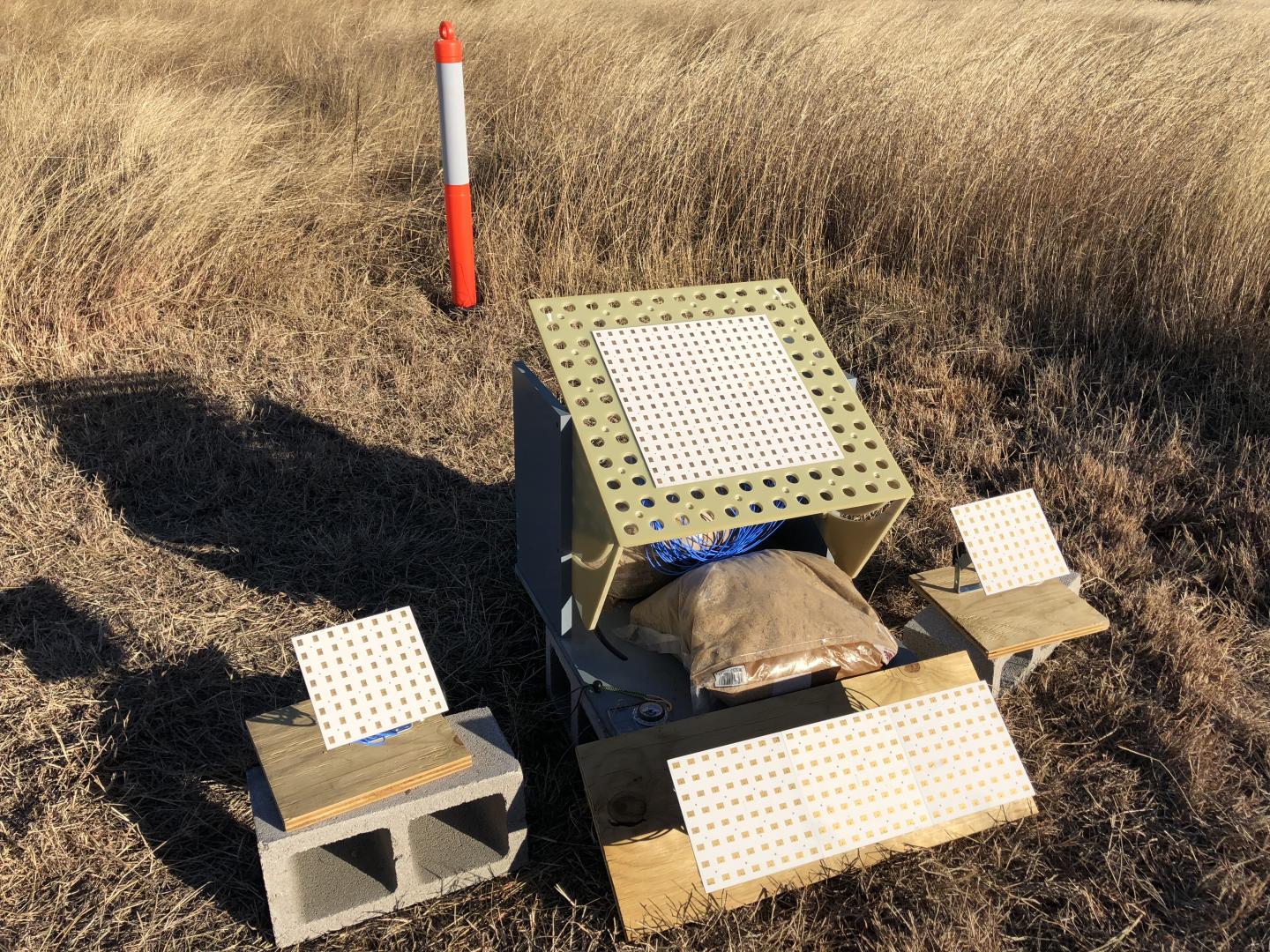 Retroreflector Pattern [IMAGE] | EurekAlert! Science News Releases